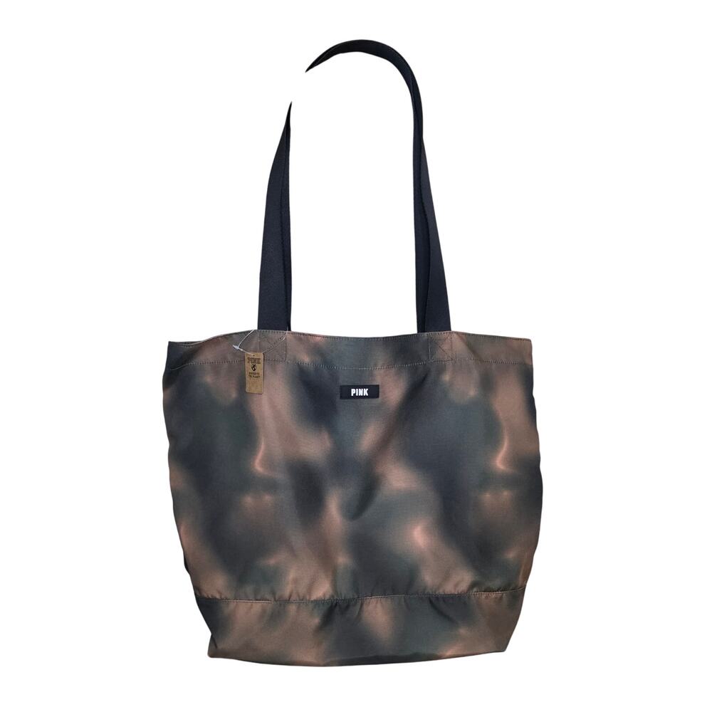 Victoria's Secret weekender "Pink" camouflage tote bag‎ NWT